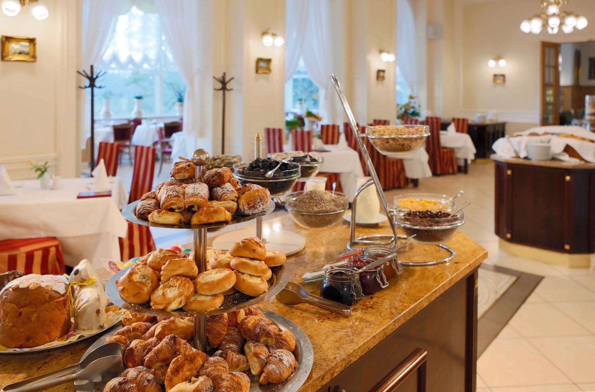 Hotel Vila Livia Карлови Вари Екстериор снимка